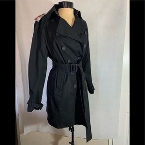 Burberry London Women's Black London Double Breasted Short Trench Coat.